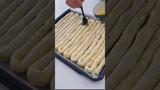 En pratik yöntemle ıspanaklı börek 👌🏻 börek delicious shortvideo halimeninmutfağıı [upl. by Elay788]