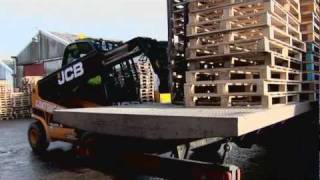 JCB Teletruk in Pallet Recycling [upl. by Hamil]