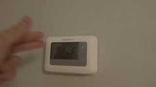 Honeywell Thermostat Not Working After Replacing BatteriesTry These Fixes FirstTutorial [upl. by Erlina]