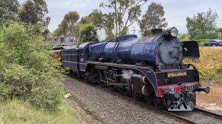 R711 going back through Traralgon [upl. by Jonathon]