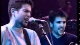 Estopa El Del Medio De Los Chichos Directo Palau Sant Jordi 2001 Barcelonaavi [upl. by Irahcaz811]