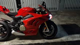 New Ducati Panigale V4s sound [upl. by Havelock753]