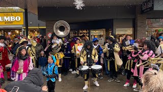 Pietenband D’rumnoten bij Sint on Tour Den Haag Zuidwest 2024 [upl. by Chappy]