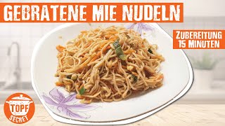 Gebratene Mie Nudeln mit Hähnchen [upl. by Parnell]