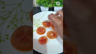 Tomato Slice Chaat ✨😍chaatrecipechaatloverviralvideo subscribesnack5minrecipe youtubeshorts [upl. by Okimuy]