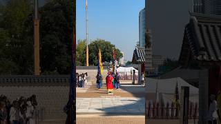 경복궁 수문장 교대의식  Gyeongbokgung Palace Changing of the Royal Palace gyeongbokgung 경복궁 수문장 광화문 [upl. by Avihs]