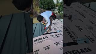 SUELE PASAR metalroofing rooftop humor lomasvisto gracioso [upl. by Ulland]