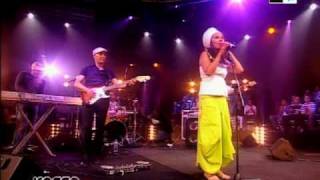 Yalhayla  Oum  Korsa Live  2M TV [upl. by Ylellan]