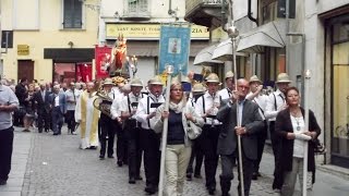 Processione con la Madonna della Luce a Casale Monferrato 12092015 [upl. by Nyleikcaj]