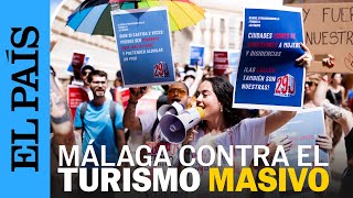 MÁLAGA  Manifestación en el centro de la ciudad contra el turismo masivo y el precio del alquiler [upl. by Giorgio]