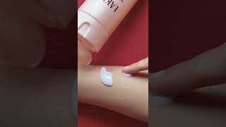 Lakme Peach Milk moisturizer review  Vit E Moisturizer shorts ytshorts youtubeshorts trending [upl. by Murtha]