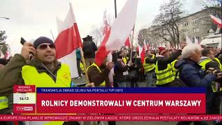 Były pracownik TVP Rafał Jarząbek zaatakował reportera TVP INFO podczas marszu rolników [upl. by Tenaj855]