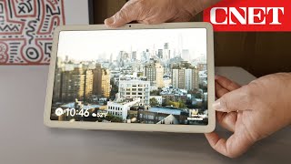 Google Pixel Tablet HandsOn The Android Tablet We’ve Been Waiting for [upl. by Martita]