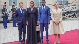 Tapis rouge à la cérémonie douverture des JO Paris 2024 [upl. by Nnanaej]