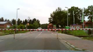 HuntlosenGroßenkneten Bahnübergang am Bahnhof 23082013 [upl. by Josepha]