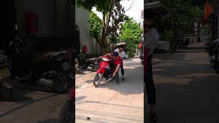 Sợ nắng winsunvietnam funny winmax haihuoc nhadep comedy vuinhon memes troll home [upl. by Kcire]