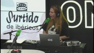 María Toledo canta en directo en Surtido de Ibéricos [upl. by Henning]