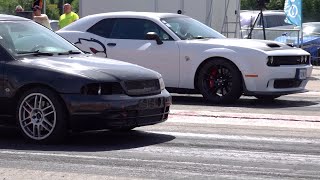 Dodge Challenger SRT Hellcat vs Audi A4 B5 Quattro 27Bit 14 mile drag race [upl. by Hatty]