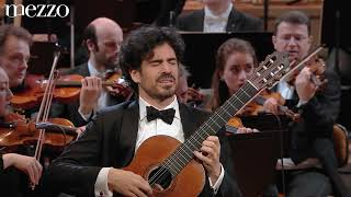 Pablo SáinzVillegas performs Rodrigos Concierto de Aranjuez [upl. by Rokach998]