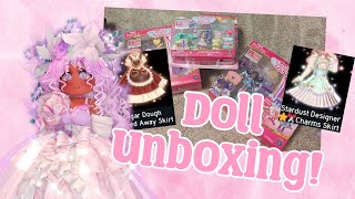 Royale High Dolls unboxing  baking amp art [upl. by Airalednac]