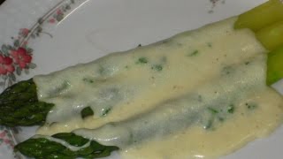 Asperge verte à la sauce au fromage [upl. by Leff]