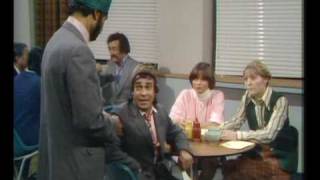 Mind your language muslim and Sikh conflict very funny ali vs ranjeet [upl. by Francine]