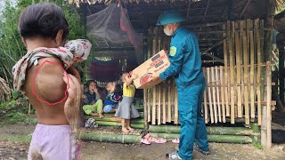 Single mother  poor child came to ask for food pitying the child with a tumor on his back [upl. by Rasecoiluj]