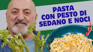 Pasta con pesto di sedano e noci [upl. by Phelips]