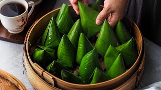 Kuih Koci Pandan Flavour  三角椰丝糕 [upl. by Goles]