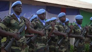 90 casques bleus de l’aviation sénégalaise ont reçu la médaille de lONU [upl. by Esinyl]