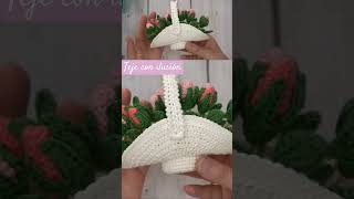 Capullitos de rosa tejidos en crochet [upl. by Gabor247]