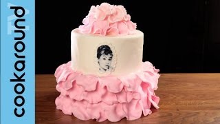 Come realizzare una torta romantica con pasta di zucchero  Audrey Hepburn [upl. by Ezirtaeb]