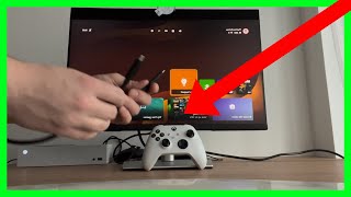 How to Use Xbox Series S Controller Without Batteries or Xbox Wire [upl. by Pudendas]