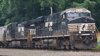 NS 7572 Leads 6K4 Through Natrona PA  62924 [upl. by Drofliw]