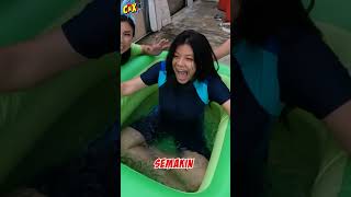 DINGIIIN  24 JAM BERENDAM KOLAM ES BATU [upl. by Doone866]