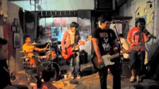 Para San Pa by Silent Sanctuary Live at SS christmas party 2010 [upl. by Enaitsirk]