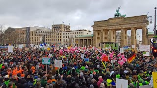 Tausende Landwirte amp Co am Brandenburger Tor  Demo  Ampel muss weg  15012024 [upl. by Sahcnip]