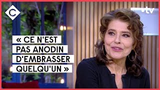 Fanny Ardant amp Melvil Poupaud  l’histoire d’un coup de foudre  C à vous  31012022 [upl. by Eiduam486]