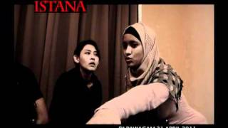 PENUNGGU ISTANA  Official Trailer  Dipawagam 21 APRIL 2011 [upl. by Aniri497]