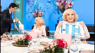 Melconian supo cómo tocarle el corazón a Mirtha le regaló una camiseta de Racing y ella flasheó [upl. by Rebeka965]