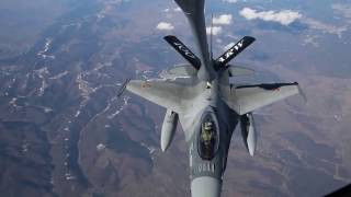 Air Refueling Training F16 RoAF [upl. by Paule]