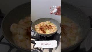 Receta de capeletis con salsa de camarones y pimentón [upl. by Tinor299]