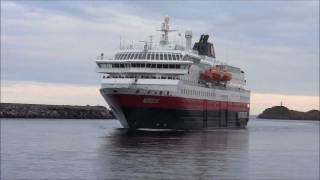 Hurtigruten  Nordlys  Svolvær [upl. by Amada]