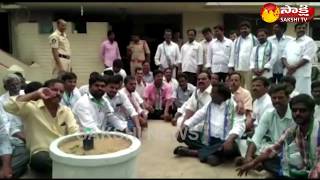 Bandh at Raptadu  Anantapur  YSRCP Leaders Arrest  AP Bandh  Watch Exclusive [upl. by Nealy64]