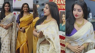 ട്രഡീഷണൽ ലുക്കിൽ മാളവിക  malavika menon new inauguration  aditi devi  shehin [upl. by Anwaf565]