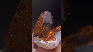 crystal 芬達 石榴石 Garnet 共生菸晶 Spessartine with Smoky Quartz 水晶標本 礦物標本 水晶擺件 水晶原礦 奇摩拍賣➡️阿賽斯特萊 幸運店amp光工店 [upl. by Crabb]