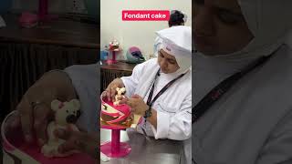 Students banaye apne fondant teddy  part our basic to advance workshop hkrbakingacademy hkrshorts [upl. by Azilem]