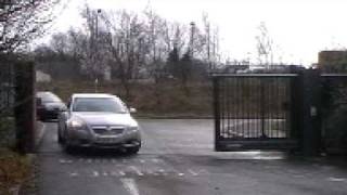 PF9000 Automatic Cantilever Sliding Gate [upl. by Carlee]