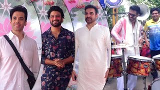 Tusshar Sharad Arbaaz amp Aparshakti Shine In Traditionals At Nidarshana Gowanis Ganpati Darshan [upl. by Aninaig726]