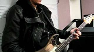 John Mayer plays his Black One strat at Berklee [upl. by Boeschen]